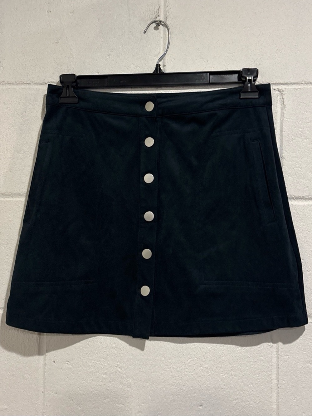 Forever 21 green faux suede mini skirt button front size L